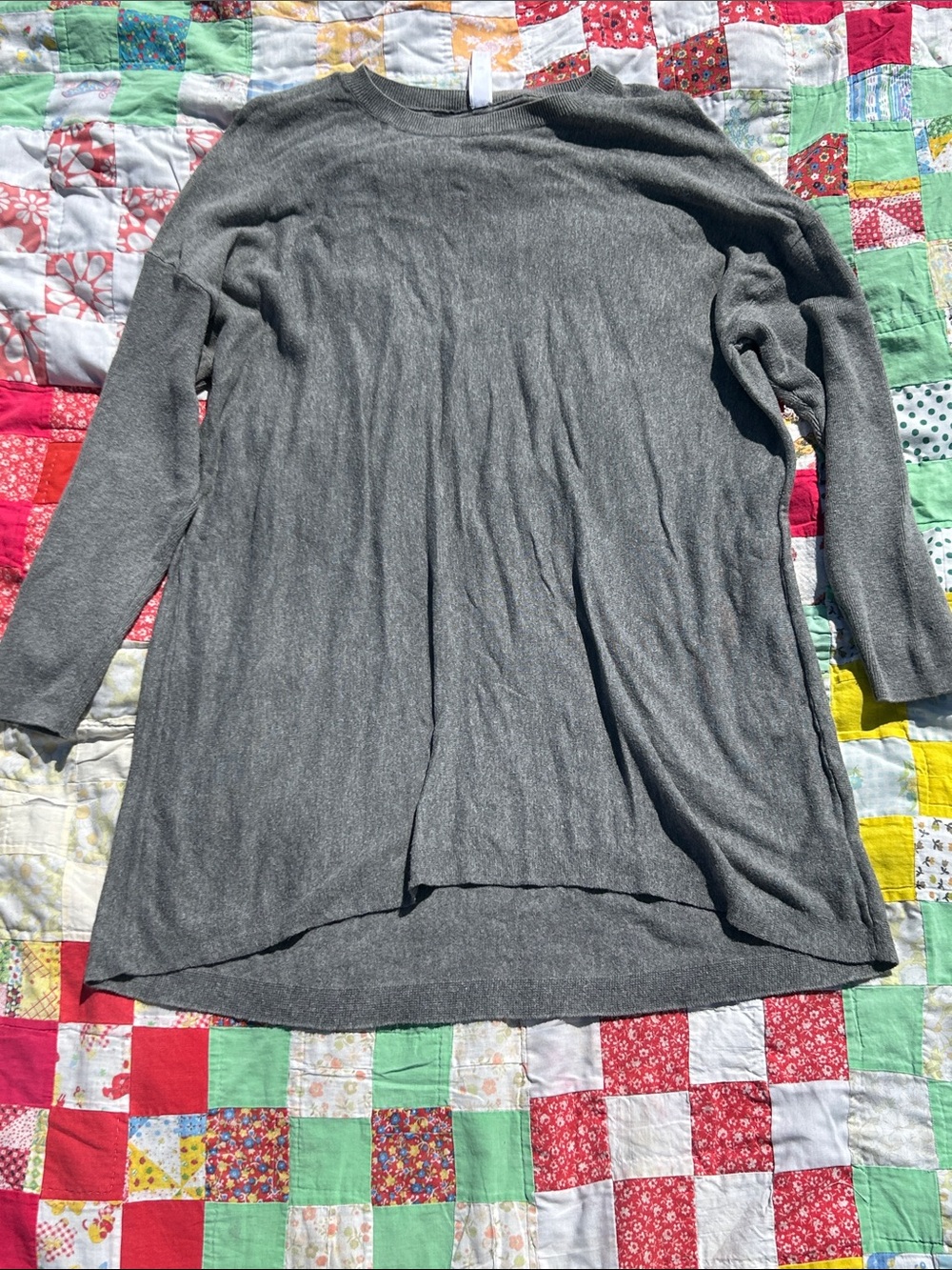 BUNDLE FOR A DISCOUNT!!!!
Long Sleeve Gray Women's Lightweight Knit Top
